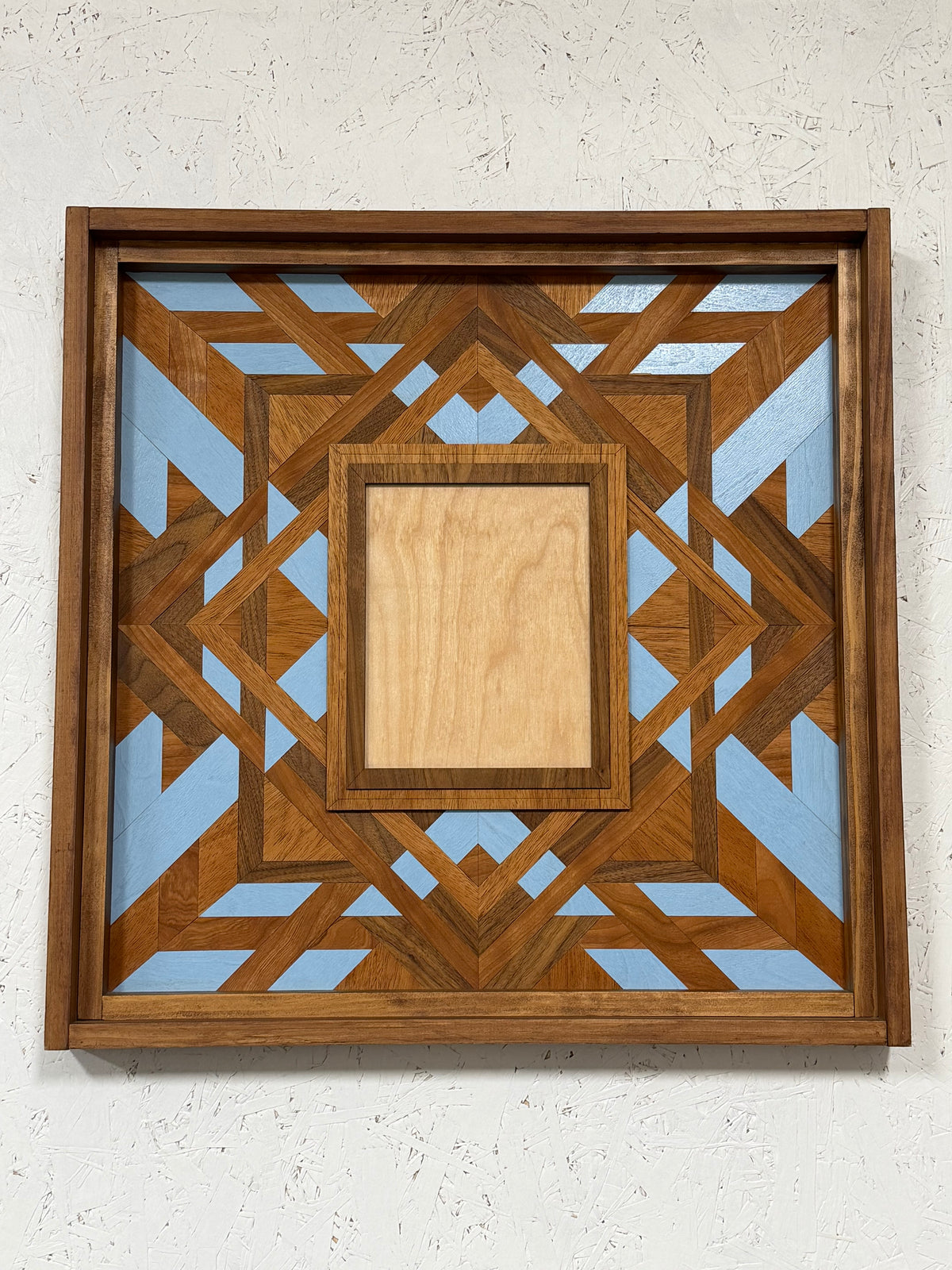 Square Diamond Quilted Frame